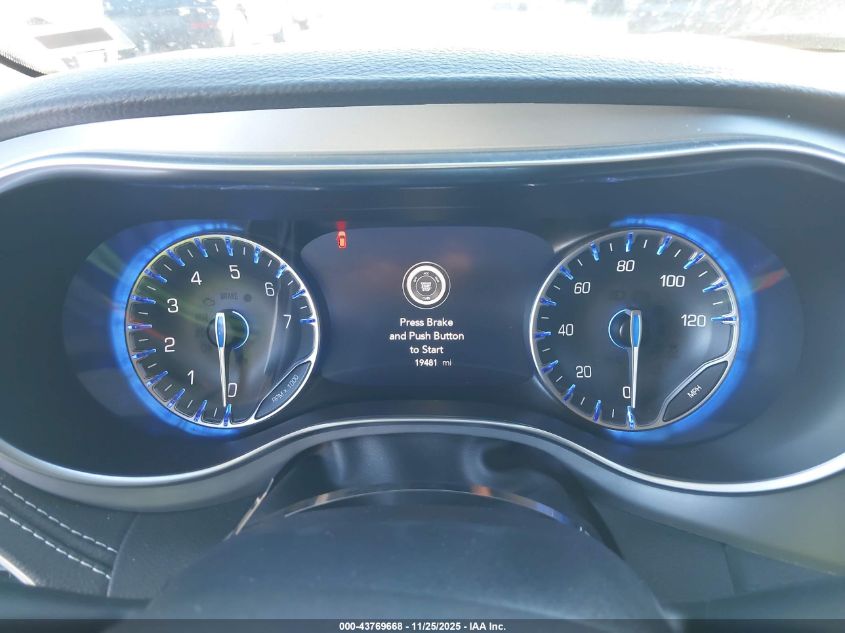 2025 Chrysler Pacifica Limited VIN: 2C4RC1GG9SR569896 Lot: 43769668