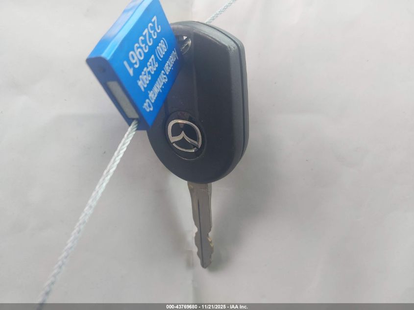 2008 Mazda Tribute I Touring VIN: 4F2CZ02Z28KM00561 Lot: 43769680