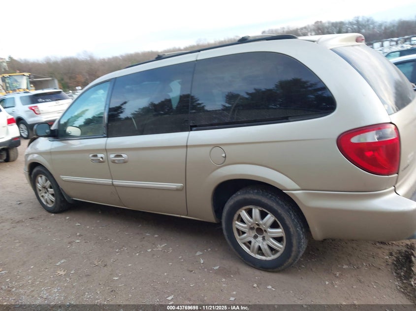 2006 Chrysler Town & Country Touring VIN: 2A8GP54L56R744101 Lot: 43769698