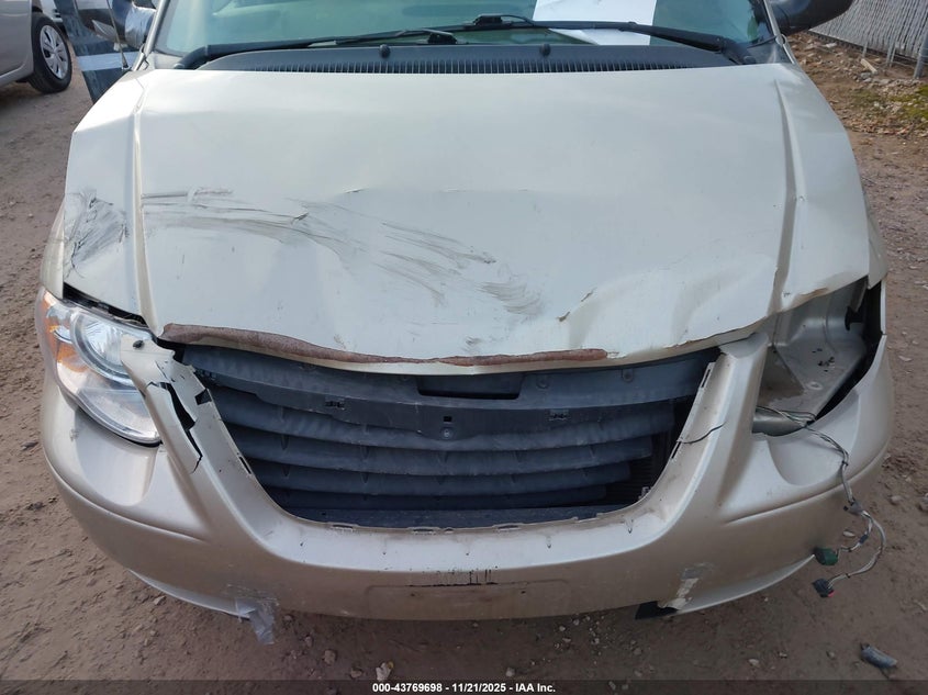 2006 Chrysler Town & Country Touring VIN: 2A8GP54L56R744101 Lot: 43769698