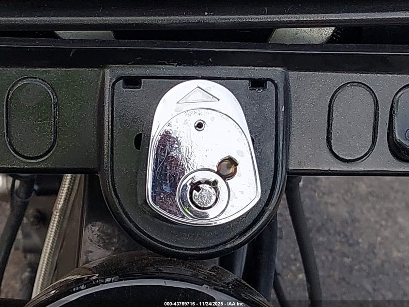 2001 Harley-Davidson Flht Classic VIN: 1HD1DJV141Y617208 Lot: 43769716