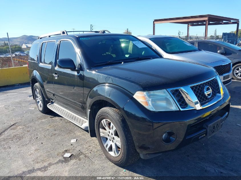 NISSAN PATHFINDER SE