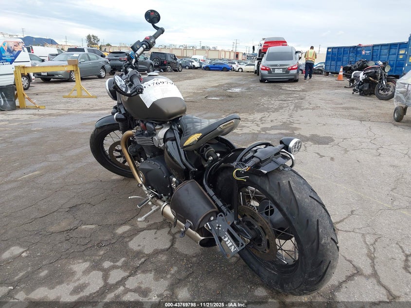 2017 TRIUMPH MOTORCYCLE BONNEVILLE auction photo 3