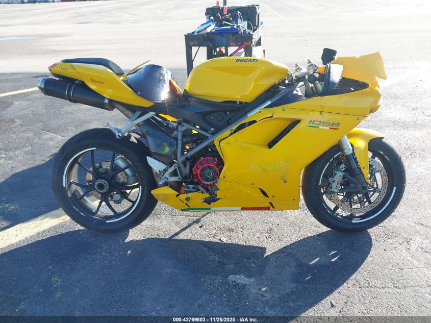 2008 Ducati 1098 S VIN: ZDM1XBEW28B018108 Lot: 43769803