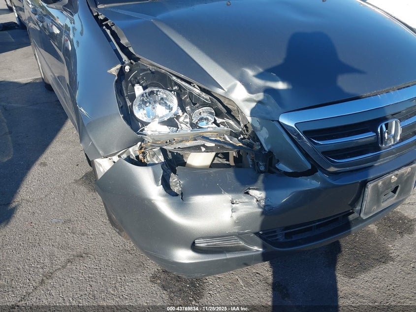 2007 Honda Odyssey Lx VIN: 5FNRL38227B058466 Lot: 43769834