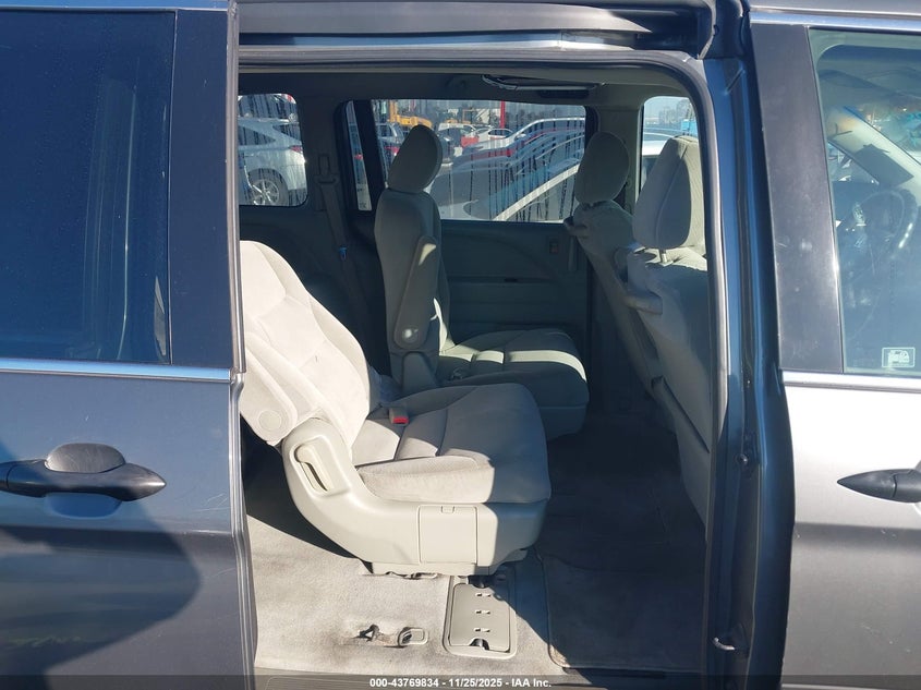 2007 Honda Odyssey Lx VIN: 5FNRL38227B058466 Lot: 43769834