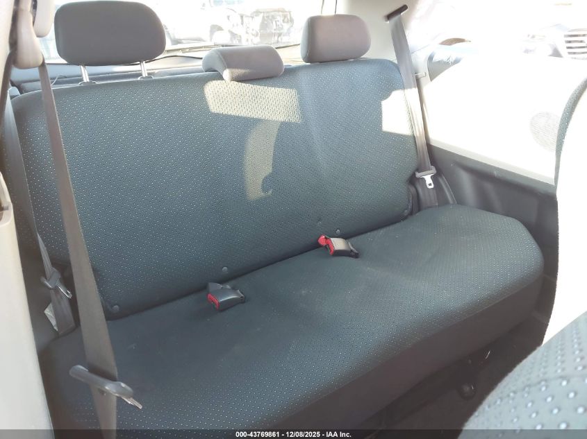 2008 Toyota Yaris VIN: JTDJT923985201949 Lot: 43769861