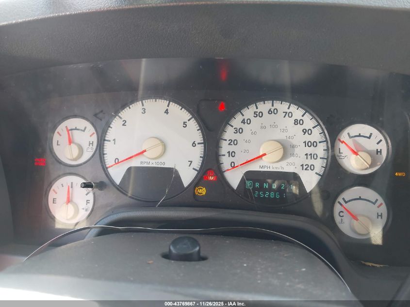 2007 Dodge Ram 1500 Slt/Trx4 Off Road/Sport VIN: 1D7HU18227S135648 Lot: 43769867