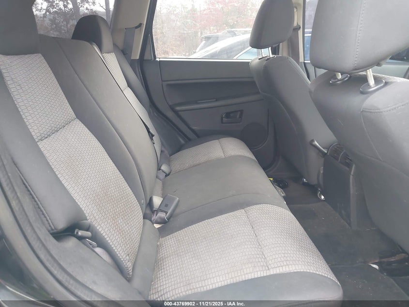 2008 Jeep Grand Cherokee Laredo VIN: 1J8GR48K88C185127 Lot: 43769902