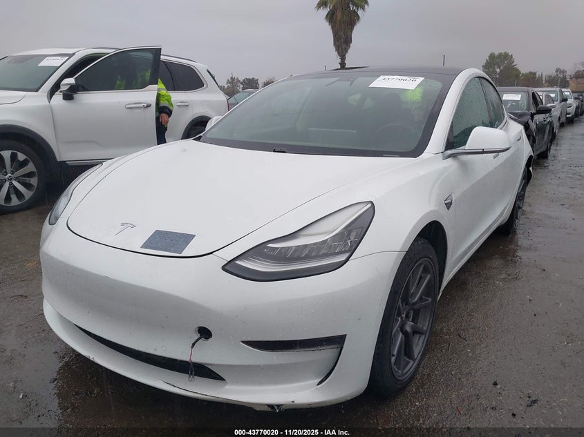 5YJ3E1EA5LF659834 2020 TESLA MODEL 3 photo no. 2