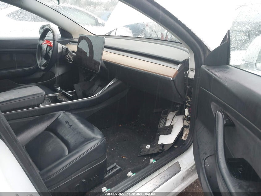5YJ3E1EA5LF659834 2020 TESLA MODEL 3 photo no. 5