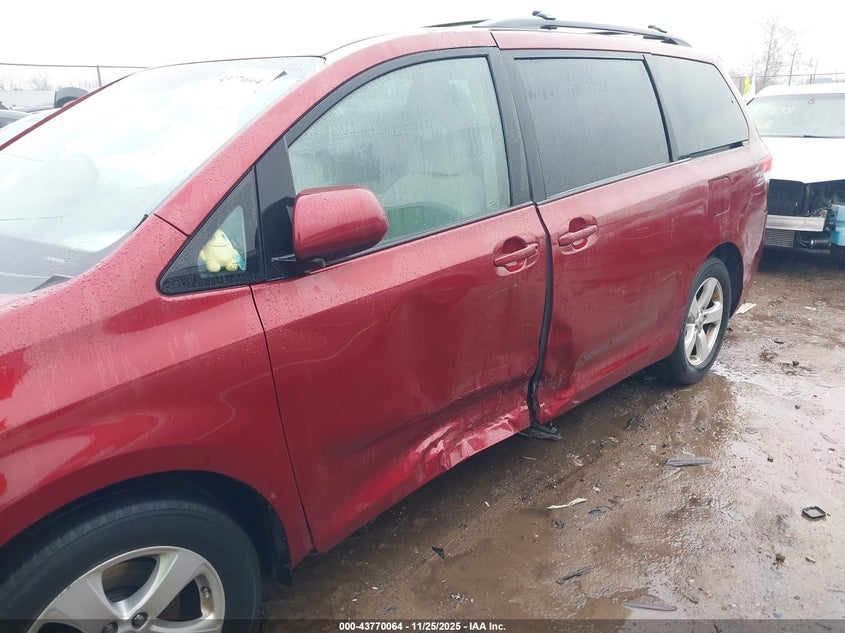 2012 Toyota Sienna Le V6 8 Passenger VIN: 5TDKK3DC9CS266885 Lot: 43770064