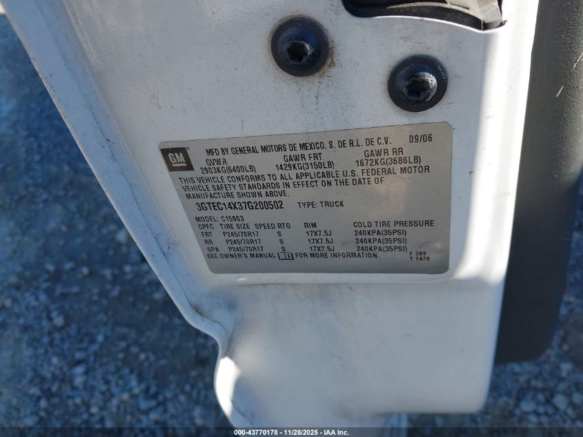 2007 GMC Sierra 1500 Classic Work Truck VIN: 3GTEC14X37G200502 Lot: 43770178