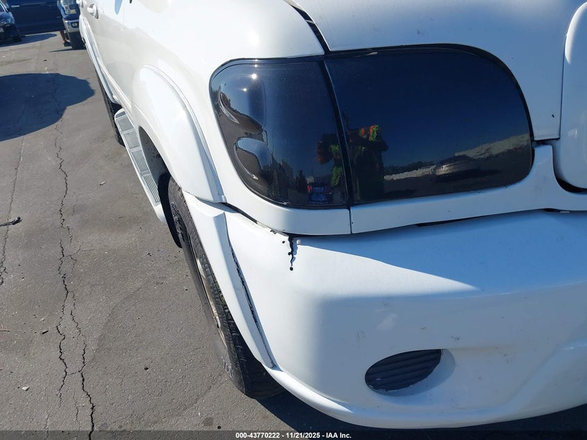 2002 Toyota Sequoia Sr5 V8 VIN: 5TDBT44A02S105244 Lot: 43770222