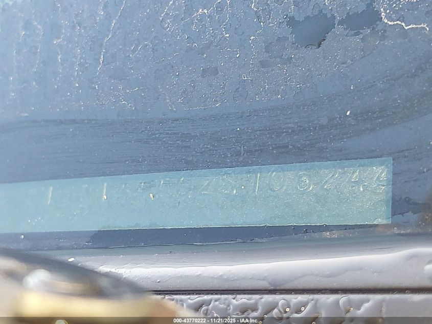 2002 Toyota Sequoia Sr5 V8 VIN: 5TDBT44A02S105244 Lot: 43770222