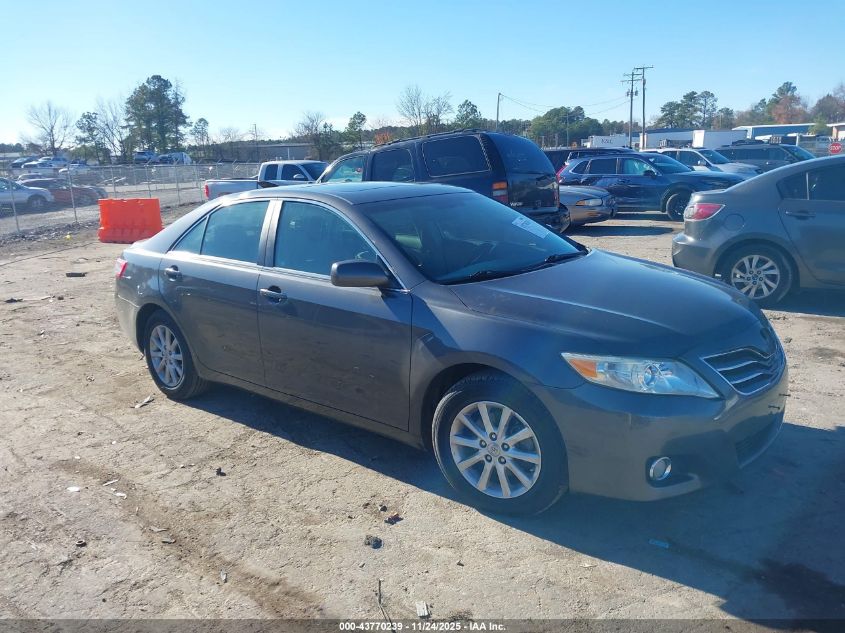 TOYOTA CAMRY XLE V6