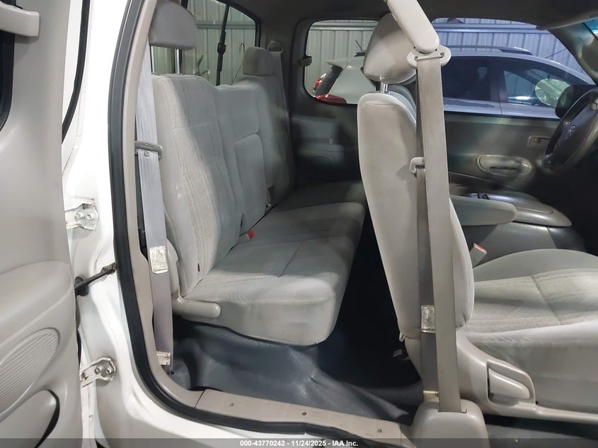 2003 Toyota Tundra Sr5 V8 VIN: 5TBRT34183S431313 Lot: 43770242