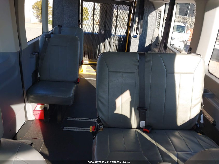 2018 Ford Transit-350 Xl VIN: 1FDZX2CM9JKB08230 Lot: 43770285