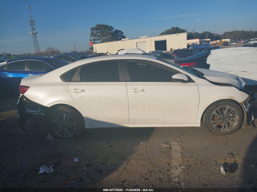 2024 Kia Forte Lxs VIN: 3KPF24AD1RE836420 Lot: 43770325