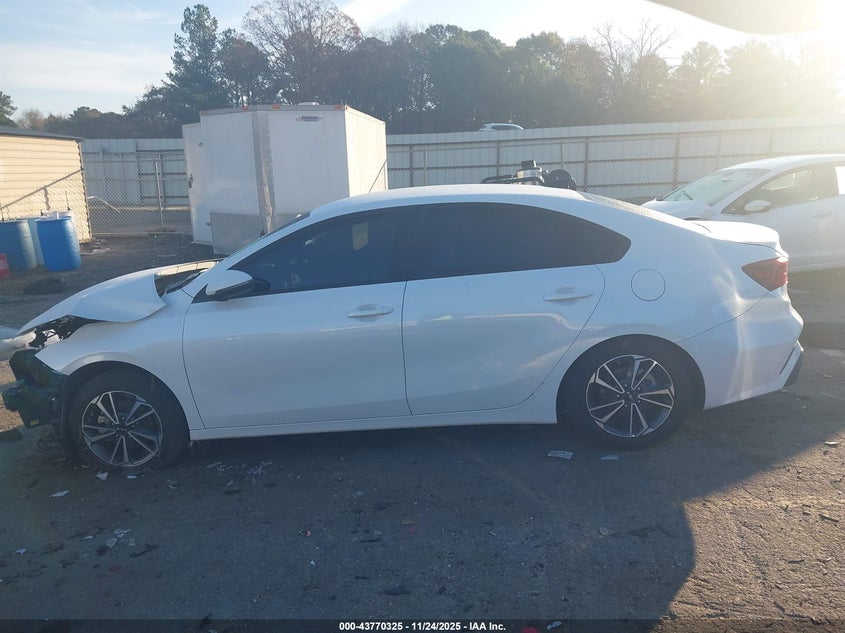 2024 Kia Forte Lxs VIN: 3KPF24AD1RE836420 Lot: 43770325