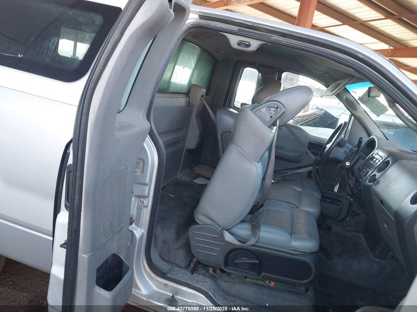 2005 Ford F-150 Stx/Xl/Xlt VIN: 1FTRF12W35KC37283 Lot: 43770398