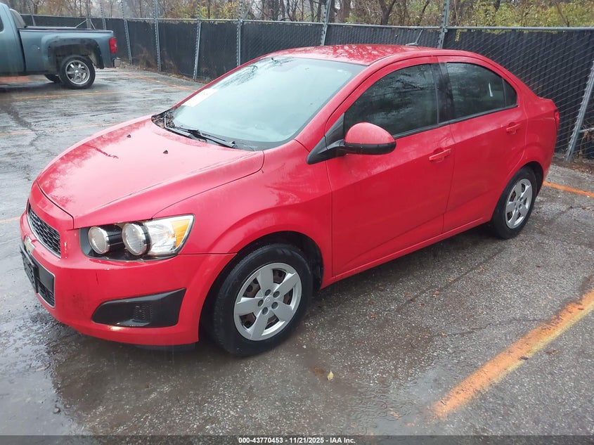 1G1JB5SH1D4185648 2013 CHEVROLET SONIC photo no. 2