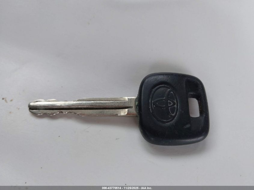 2004 Toyota Matrix Xr VIN: 2T1KR32E24C314589 Lot: 43770514