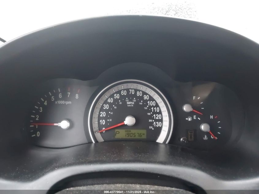 2008 Hyundai Entourage Gls/Limited VIN: KNDMC233486054839 Lot: 43770541