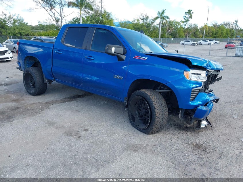 CHEVROLET SILVERADO 1500 4WD SHORT BED RST