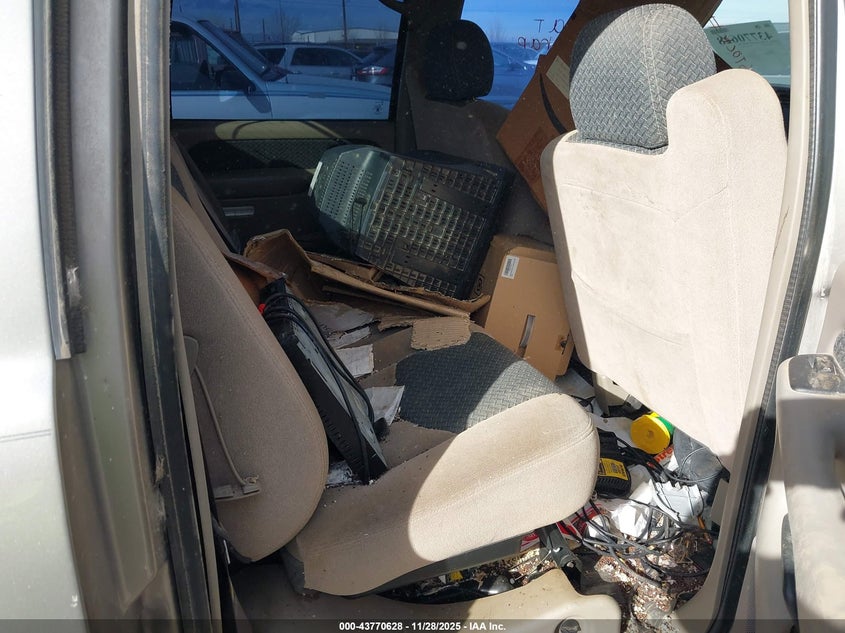 2003 Chevrolet Avalanche 1500 VIN: 3GNEC13T53G185808 Lot: 43770628