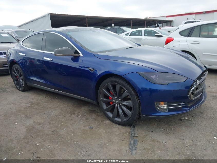 TESLA MODEL S 85D/P85D