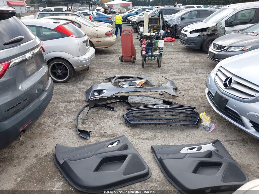 2019 Chevrolet Traverse 1Lt VIN: 1GNEVGKW2KJ293826 Lot: 43770728