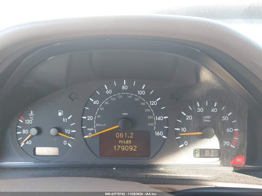 2000 Mercedes-Benz E 430 VIN: WDBJF70J2YB009267 Lot: 43770742