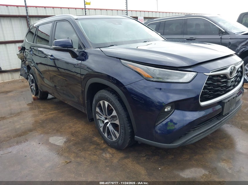 TOYOTA HIGHLANDER XLE