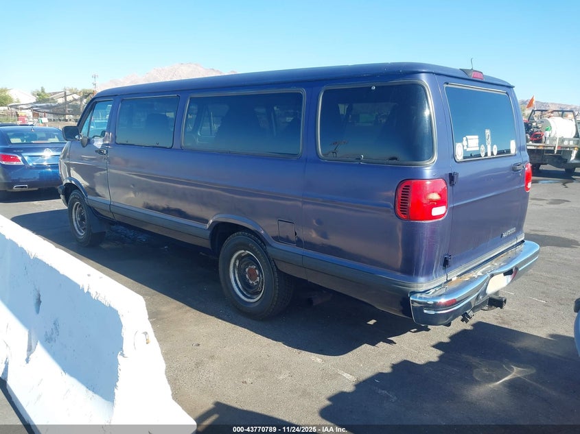 2B7KB31Z9VK576757 1997 DODGE RAM VAN photo no. 3