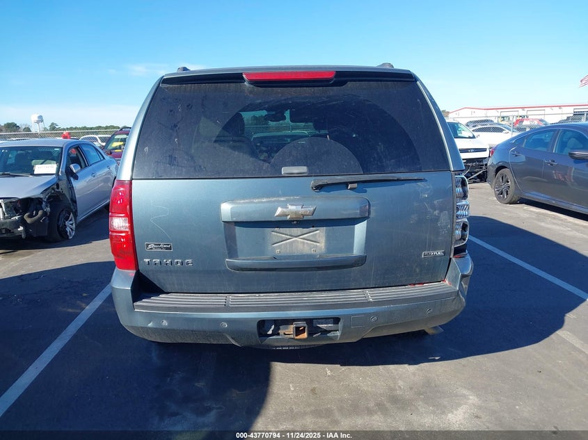 2008 Chevrolet Tahoe Ltz VIN: 1GNFK13028R216971 Lot: 43770794