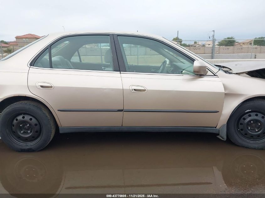 2000 Honda Accord 2.3 Lx VIN: 1HGCG6658YA132347 Lot: 43770805