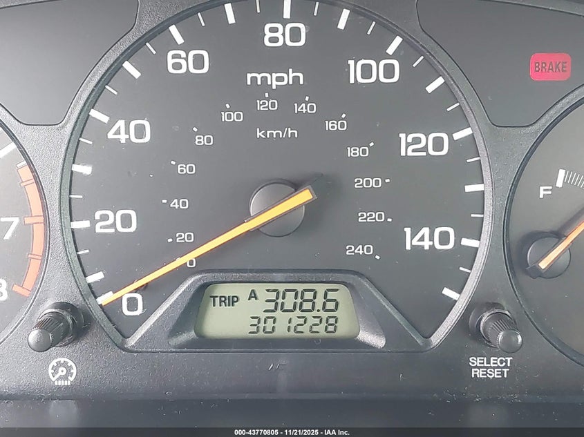 2000 Honda Accord 2.3 Lx VIN: 1HGCG6658YA132347 Lot: 43770805