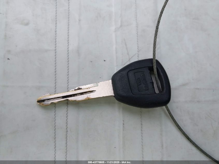 2000 Honda Accord 2.3 Lx VIN: 1HGCG6658YA132347 Lot: 43770805