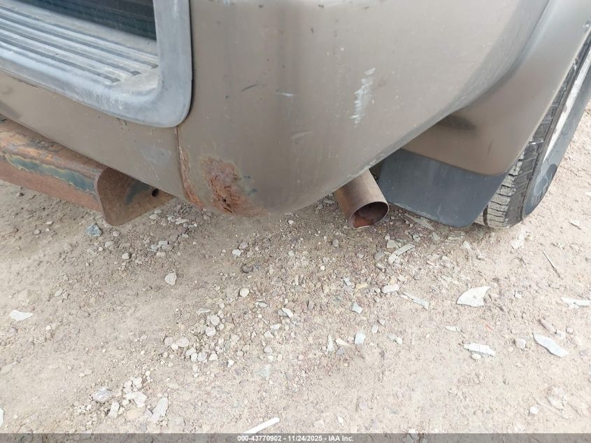 2000 Toyota 4Runner Limited V6 VIN: JT3HN87R0Y0301701 Lot: 43770902