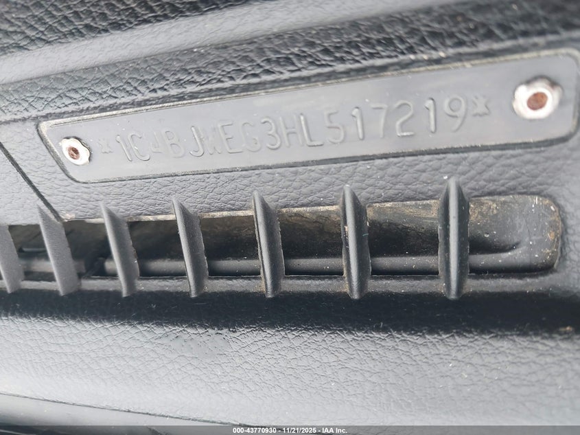 1C4BJWEG3HL517219 2017 JEEP WRANGLER photo no. 17