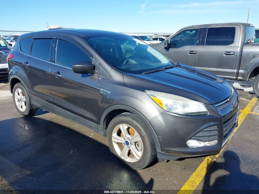 FORD ESCAPE SE