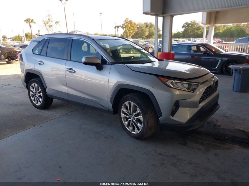 TOYOTA RAV4 XLE PREMIUM