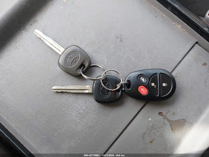 2004 Toyota Sienna Le VIN: 5TDZA23C34S200525 Lot: 43770963