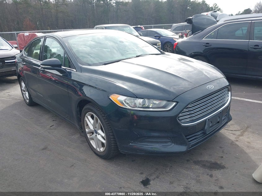 FORD FUSION SE