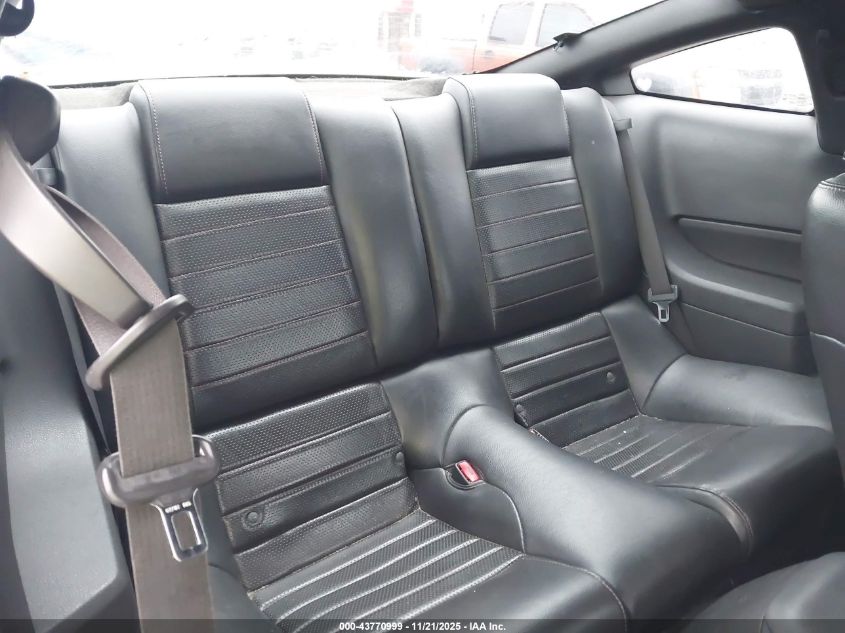 2008 Ford Mustang V6 Deluxe/V6 Premium VIN: 1ZVHT80NX85115785 Lot: 43770999