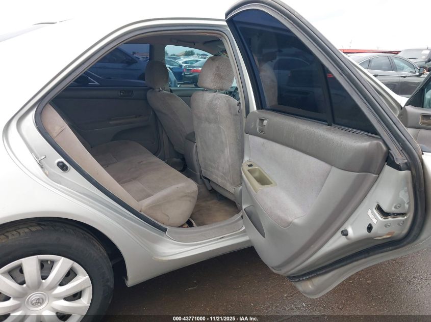 2002 Toyota Camry Le VIN: 4T1BE32KX2U105811 Lot: 43771000