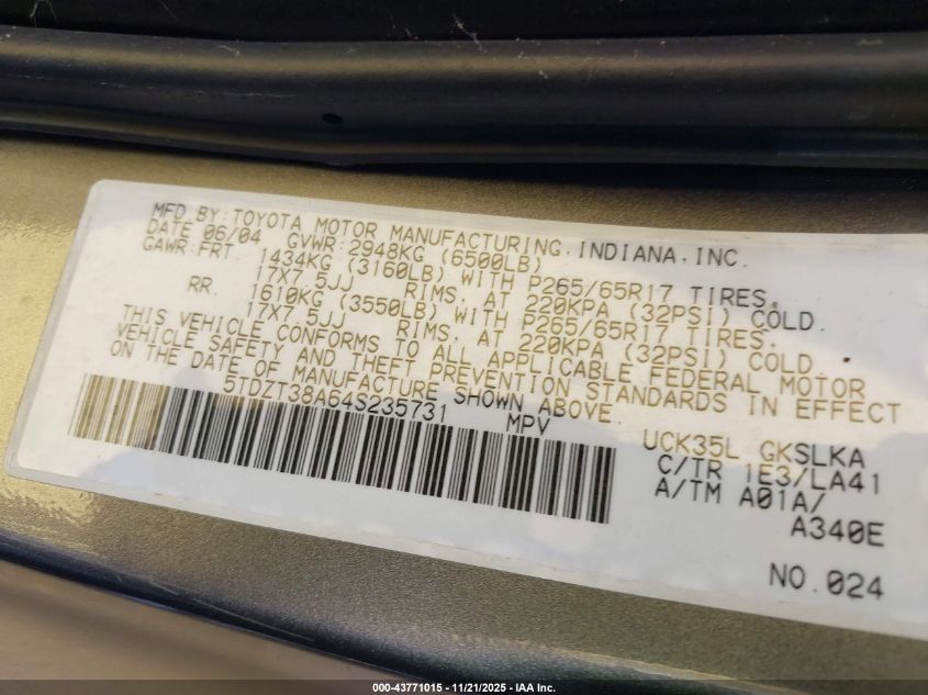 2004 Toyota Sequoia Limited V8 VIN: 5TDZT38A64S235731 Lot: 43771015