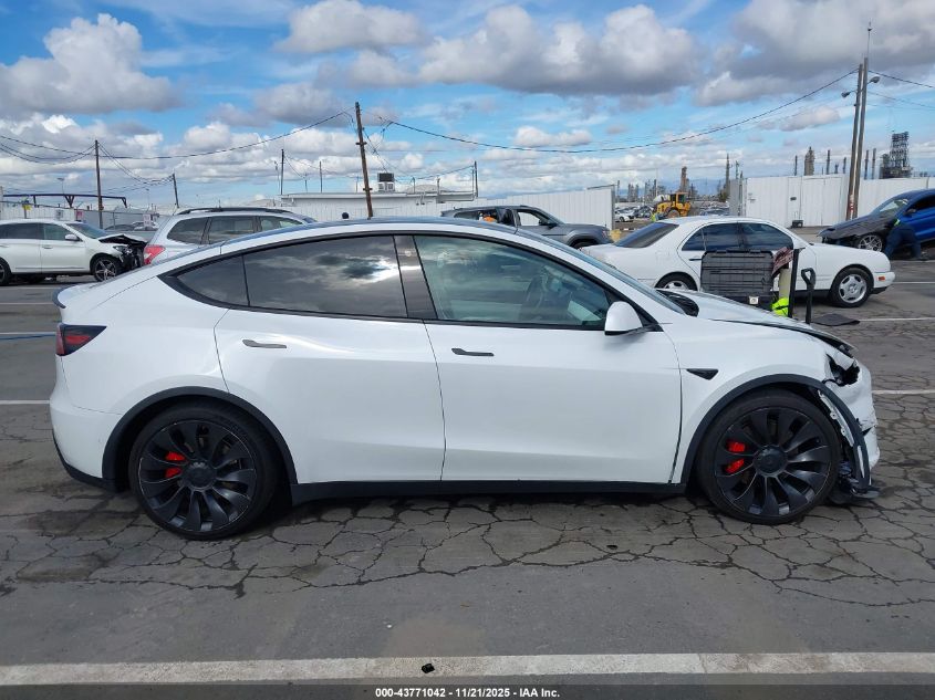 2022 Tesla Model Y Performance Dual Motor All-Wheel Drive VIN: 7SAYGDEF5NF409819 Lot: 43771042