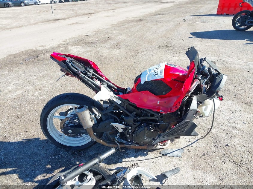 2021 Kawasaki Ex400 VIN: JKAEXKG11MDA95028 Lot: 43771133